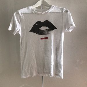 Super soft graphic T